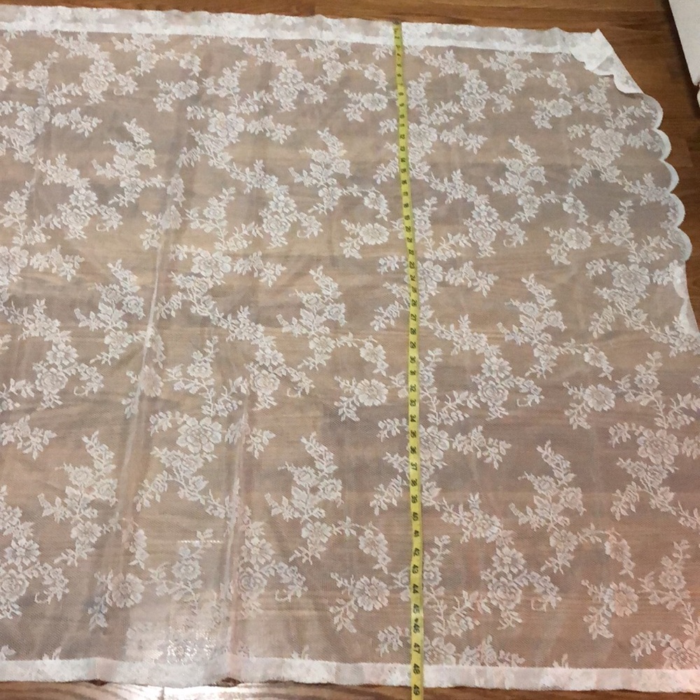 Lace curtain panel 56” wide x 49” long - Picture 5 of 8